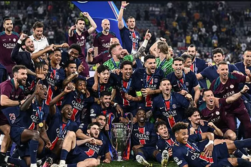 الفن والانتصار: تحليلات الصحف الفرنسية بعد تتويج باريس سان جيرمان بدوري أبطال أوروبا