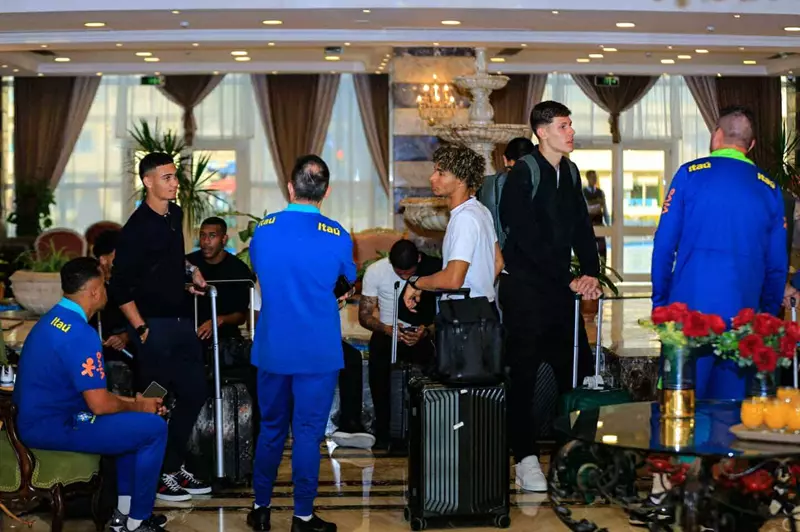وصول منتخب البرازيل لمنافسات بطولة خوفو الدولية الودية: حدث رياضي منتظر