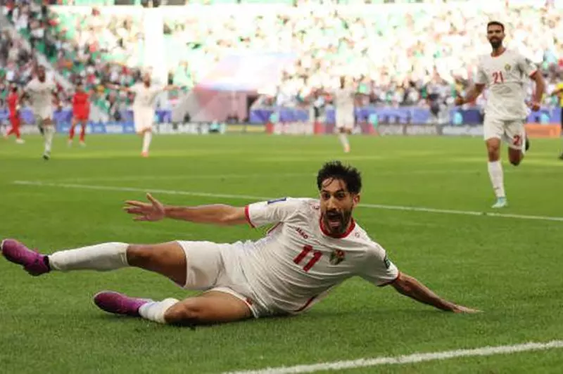 يزن النعيمات يكشف تفاصيل مفاوضات الزمالك: هل فقدت الناس الخوف من الله؟